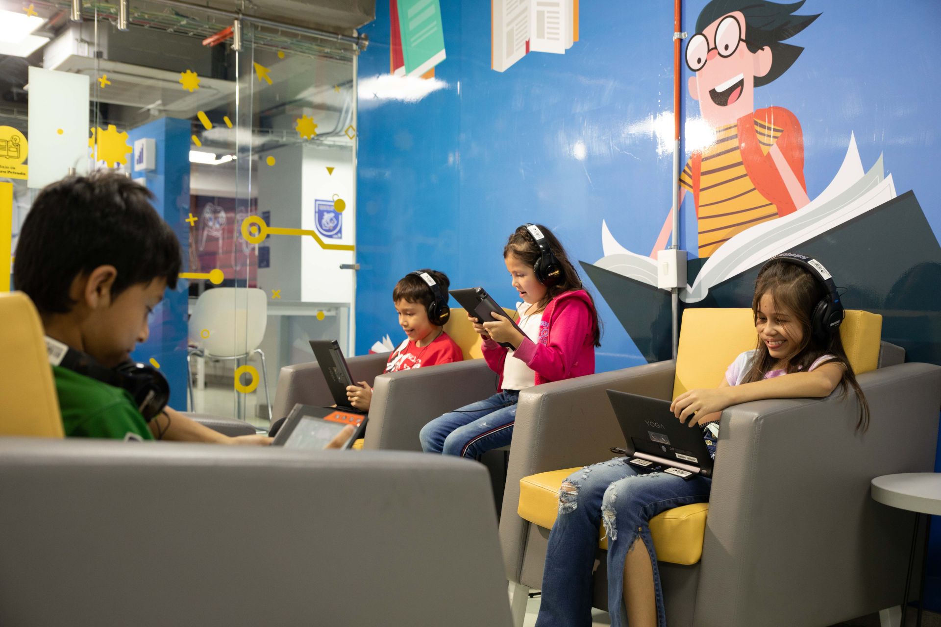 Sala de Lectura Digital - Bibioteca Cajasan