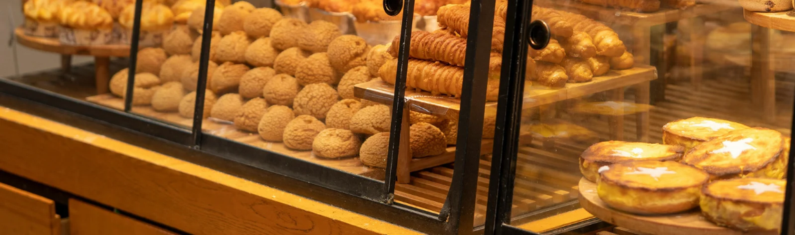 Delicias de panadería: dulce y salada