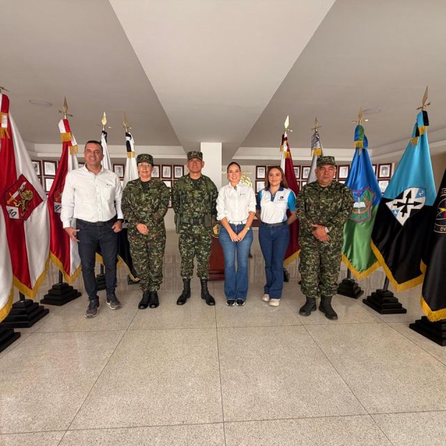 Cajasan fortalece el bienestar de los soldados del Ejército Nacional con la entrega de 450 kits