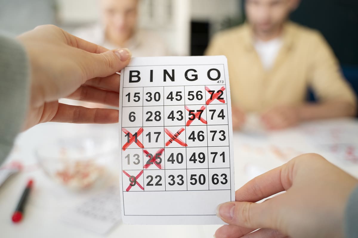 Bingo con los Tuyos