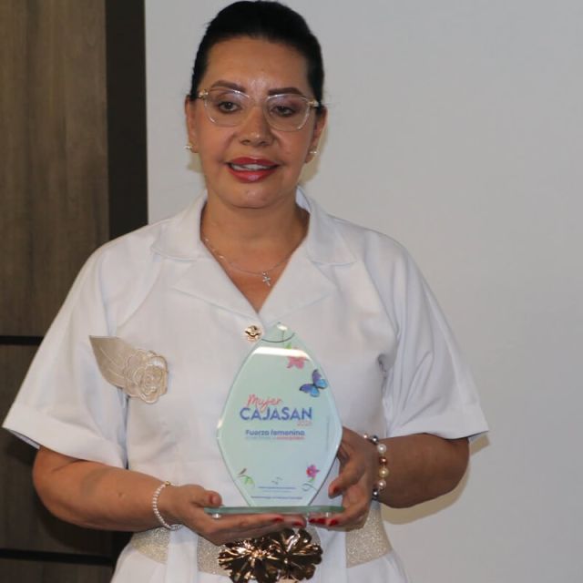 Reconocimiento Mujer Cajasan 2025: celebrando la fuerza femenina
