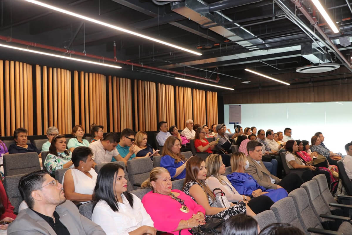 Reconocimiento Mujer Cajasan 2025: celebrando la fuerza femenina