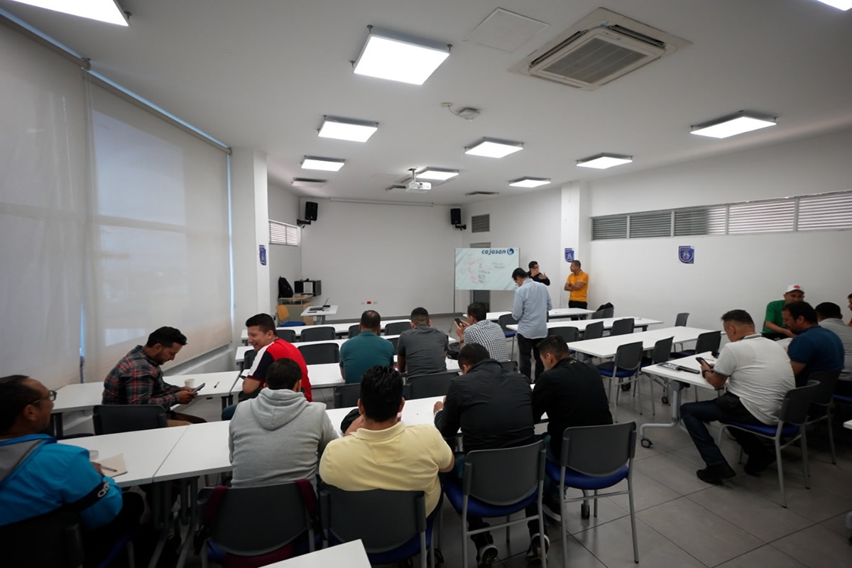 Espacio para trabajar en salones de clase